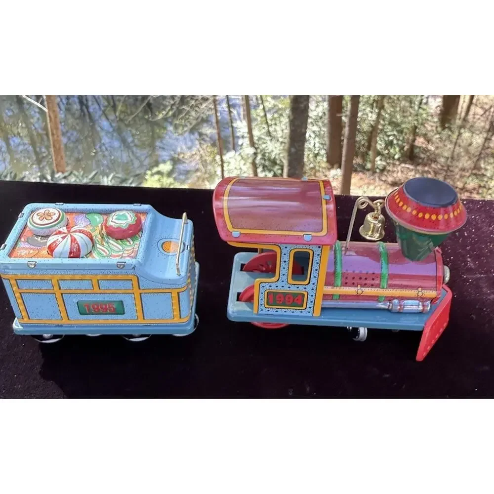 VTG Hallmark COLLECTOR SERIES TRAIN ENGINE & Car 1994 #1 & 2 No Box EUC -LO10